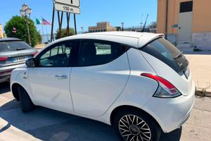 Lancia Ypsilon Hybrid