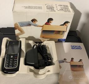 Cellulare Nokia 6020 con scatola e caricabatterie