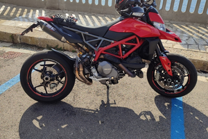 Hypermotard 950