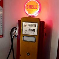 Pompa di benzina Shell  Wayne Smaltata del 1950