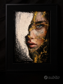 Quadro materico moderno con effetto oro e 3D