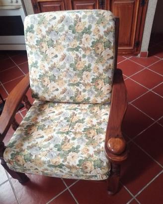 divano e due poltrone