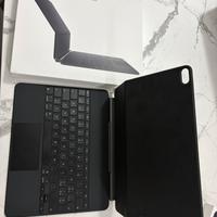 Magic Keyboard apple 13” 2026