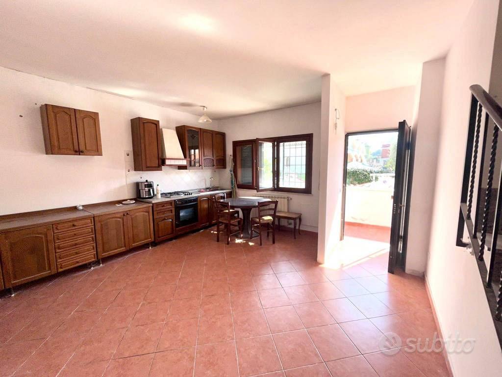 Casa – Roma, Acilia Sud, Municipio Roma X - Altro