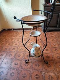 toilette in ferro battuto e ceramica in stile 800