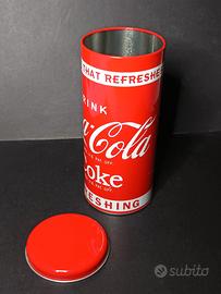 Cilindro in latta Coca Cola