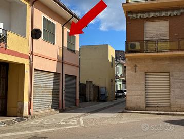 Casa indipendente su tre livelli con giardino