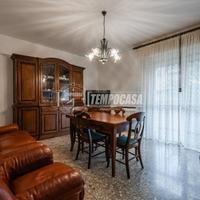 APPARTAMENTO CON 3 CAMERE, CANTINA E GARAGE