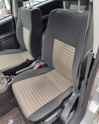 Sedile anteriore sx FIAT SEDICI del 2009