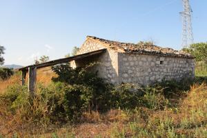 Terreno con fabbricato