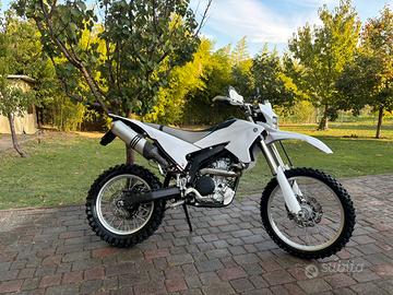 YAMAHA Wr250r tagliandata e accessoriata