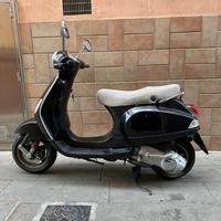 Vespa lx