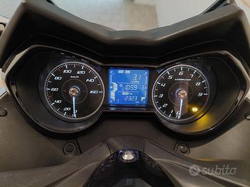 YAMAHA X-MAX 300 mod Tech Max.