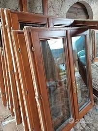 FINESTRE e ANTE in LEGNO MASSELLO