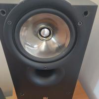 KEF iq1