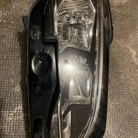 Faro anteriore destro Peugeot 3008
