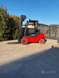 S142 Muletto Linde 30 q alzata libera