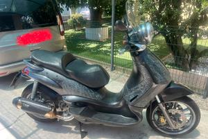 Piaggio beverly 500