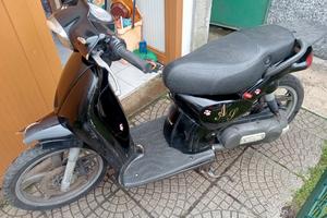 Aprilia scarabeo dtech 50