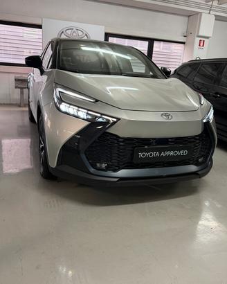 Toyota chr lounge premiere plugin