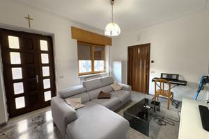 3 LOCALI A MONTECCHIO MAGGIORE