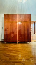 Armadio e comodino legno 