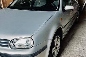 Golf  IV 90 CV con gancio e CARRELLO