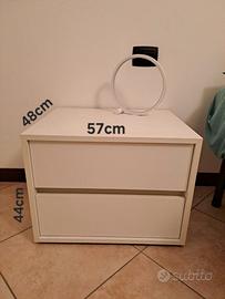 Comodini e settimanale