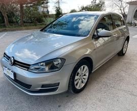 Volkswagen Golf VII 1.6 TDI BLUEMOTION TECHNOLOGY