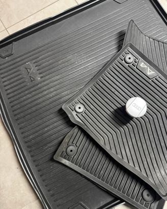Tappetini e vassoio baule AUDIA4 allroad