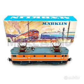 LOCOMOTIVA MARKLIN 3043