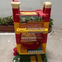 Parcheggio macchinine bambini