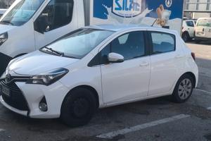 Yaris 2014 1.3 GPL