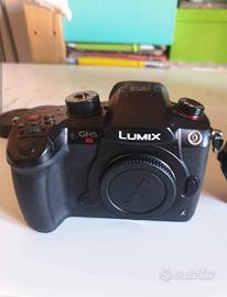 Lumix Gh5s m4/3  con speedbooster metabones 