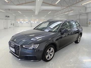 AUDI A4 2.0 30 TDI BUSINESS S TRONIC STATION WAGON