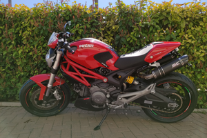 Ducati moster 696 depotenziata a libretto