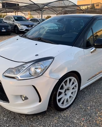DS AUTOMOBILES DS 3 1.6 e-HDi 110 airdream Ultra