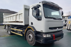 Renault premium CV 320 scarrabile