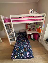 Letto a castello con scrivania