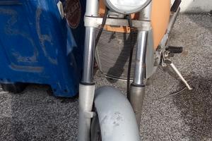 moto' Aprilia 650