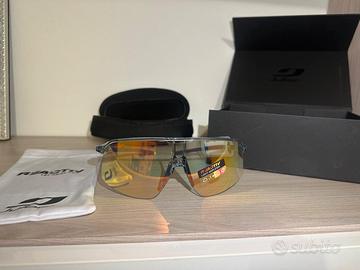 Occhiali da sole sportivi 