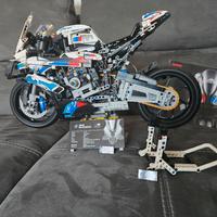 Lego Technic 42130 BMW M 1000 RR