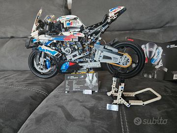 Lego Technic 42130 BMW M 1000 RR