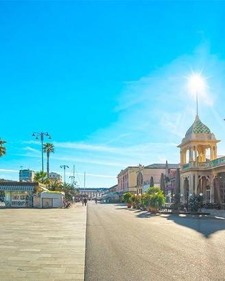 Immobile di 90 m² con 2 locali a Viareggio
