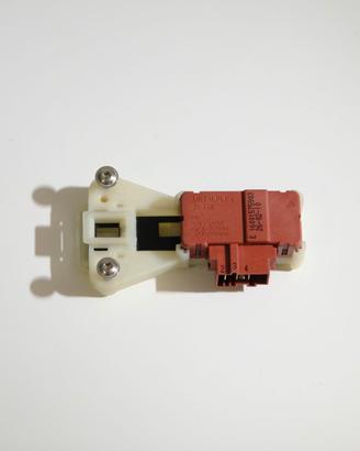 Blocca Porta Lavatrice Indesit WIL 126 16001575903