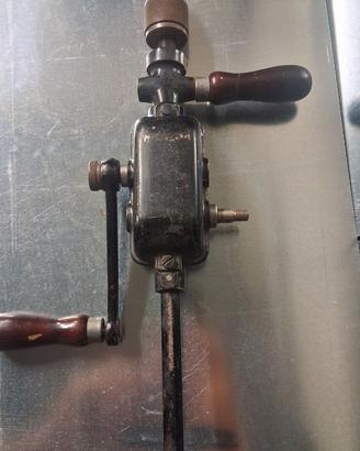 Trapano manuale vintage