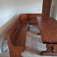 cassapanca con tavolo e 4 sedie