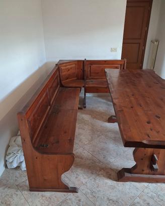 cassapanca con tavolo e 4 sedie