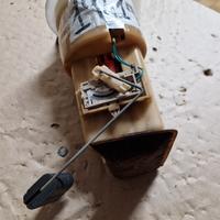 pompa benzina toyota yaris 