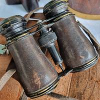 Binocoli vintage con custodia in pelle